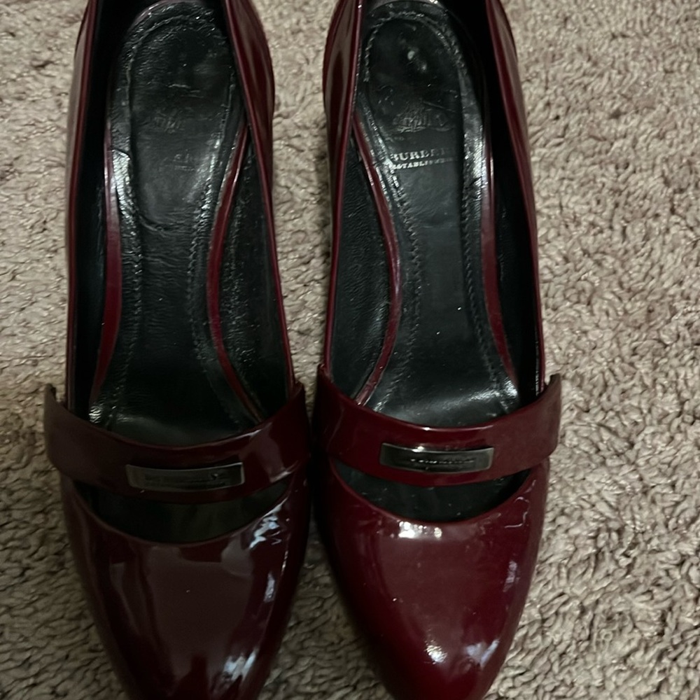 Burberry heels
